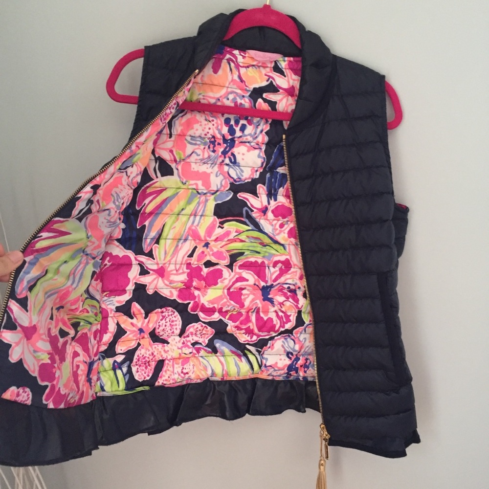 Lilly Pulitzer Navy Cora Down Vest